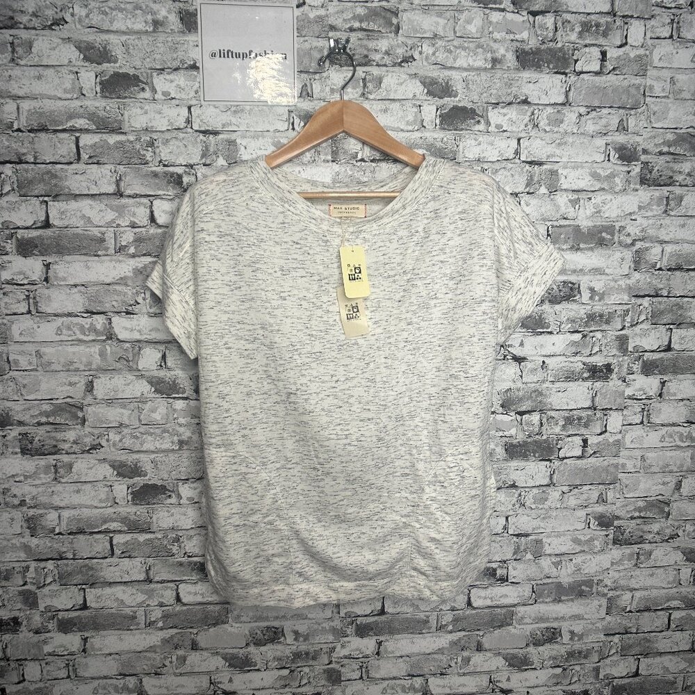 EUC Max Studio Weekend Light Grey T-Shirt w/tags Size Medium